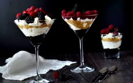 Sajttorta tálba Sajttorta tálba