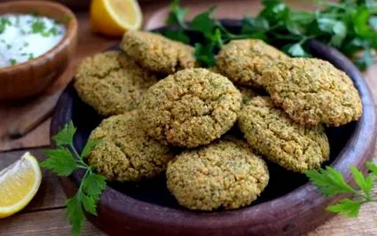 falafel oktató