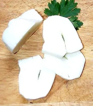halloumi mozzarella