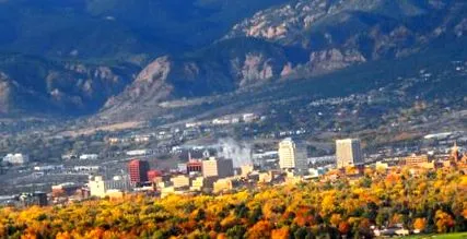 szülte Colorado Springs