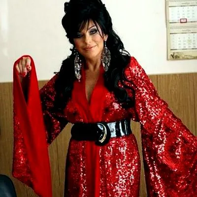irina tűnik