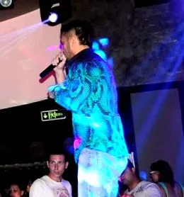 macska elengedte