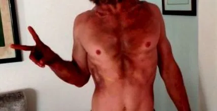 crusoe Chris Hemsworth