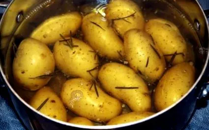 főtt burgonya főtt burgonya