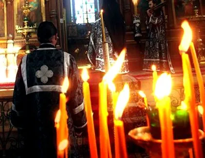 kezdődik