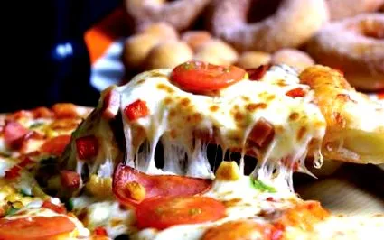 pizza agyra