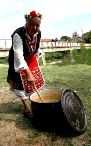 Lazacos halászlé