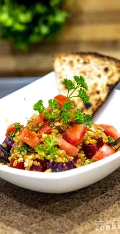 einkorn céklasaláta