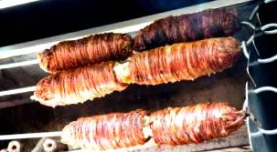 megosztotta