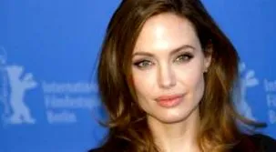 angelina hírek