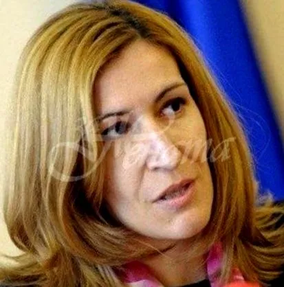 megválaszolta angelkova