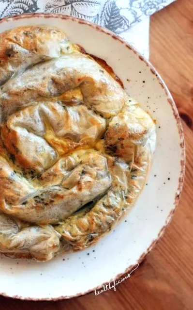 pite egyik spenóttal