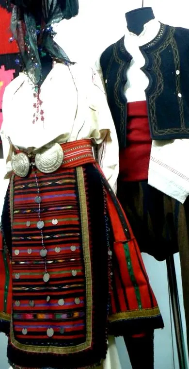elrejtik