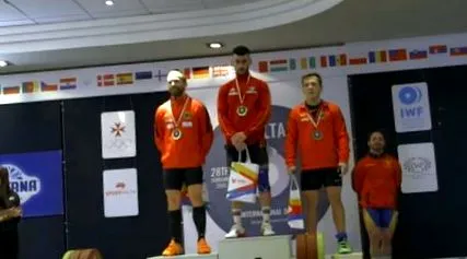 súlyemelőnk tudok lefogyni