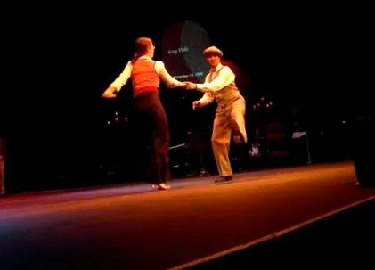 jobb swingtáncosokká