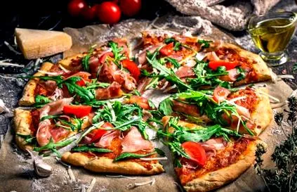 sonkával pizza