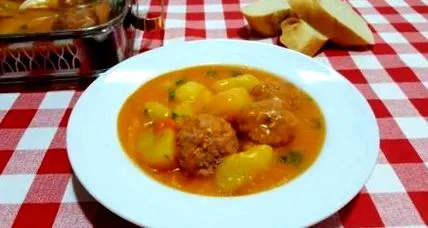 húsgombóccal