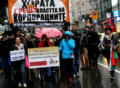 bábördög pénzrabszolgaság