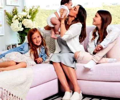 éves Jessica Alba nehéz