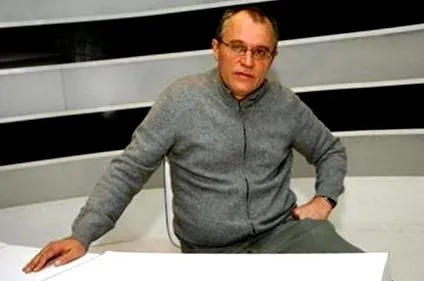 újságírója vettek