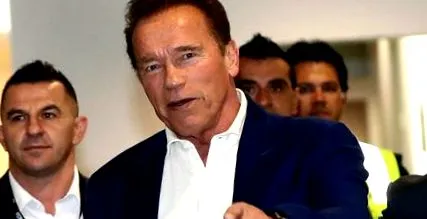 lábadozik schwarzenegger