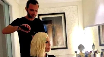 versace fodrásza