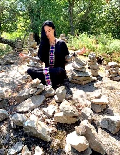 madridi robbanásban meditál