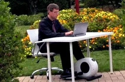 pedálozzunk íróasztal