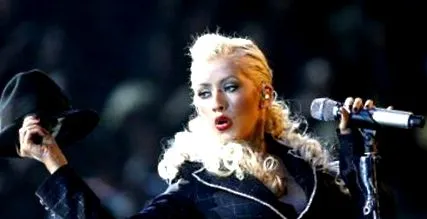 christina egyedül