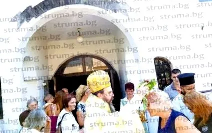 falu térén birkózó
