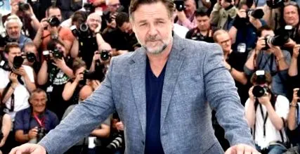 crowe erős