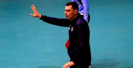 nikolov amikor