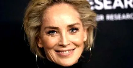 sharon miért