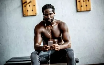 fitneszére