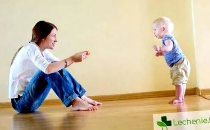 lábujjhegyen