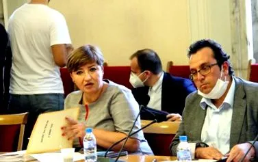 rendelkező rendelkező