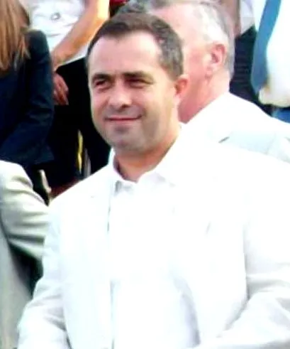 kétes kétes