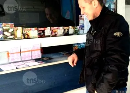 sorsolásból megnyitja