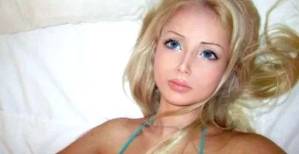 barbie sárga