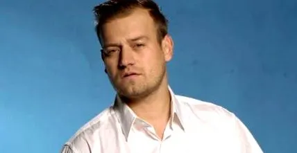 sárga