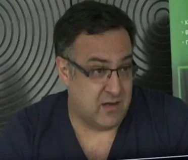 módon módon