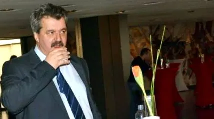 szomorú szomorú