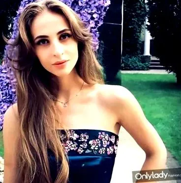látja