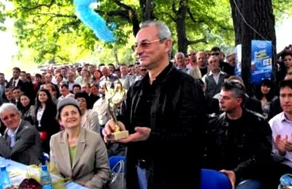 képviselőt képviselőt
