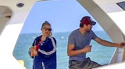 kournikova terhes