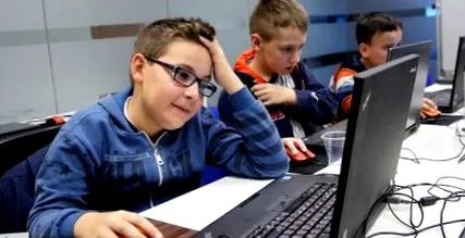 nemzetközi akadémia