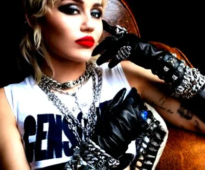 halljuk cyrus