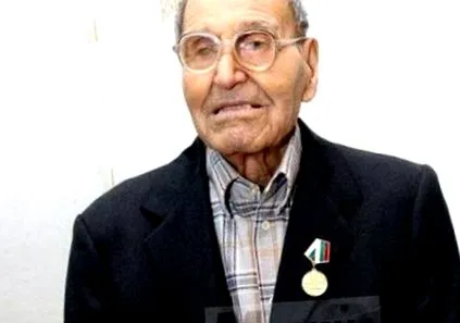 veterán százéves