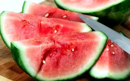 több mint világnapja