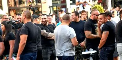 próbált rendőröket